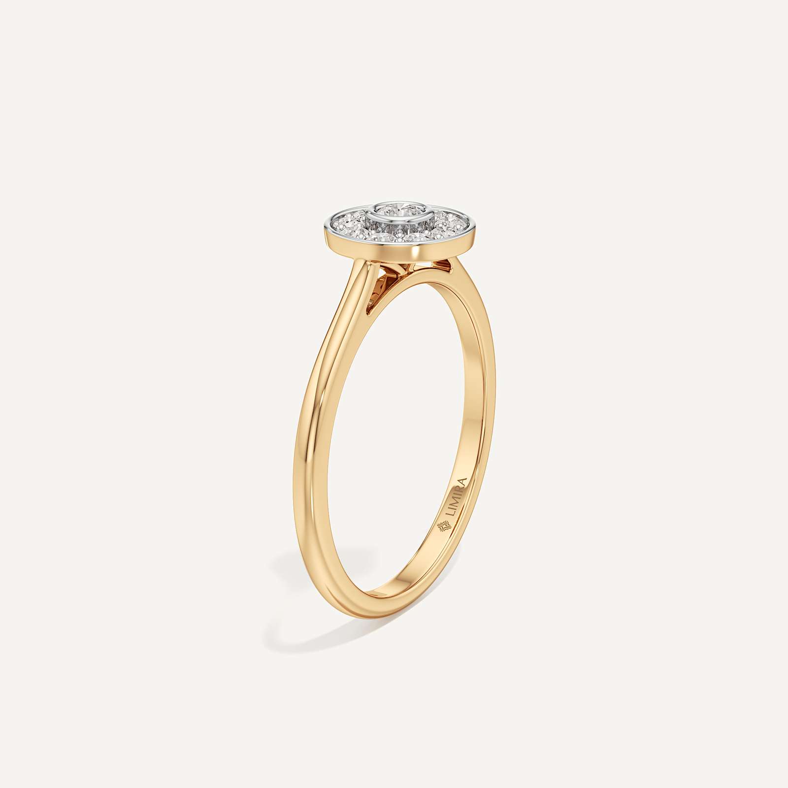 Centre of Gravity Round Diamond Ring